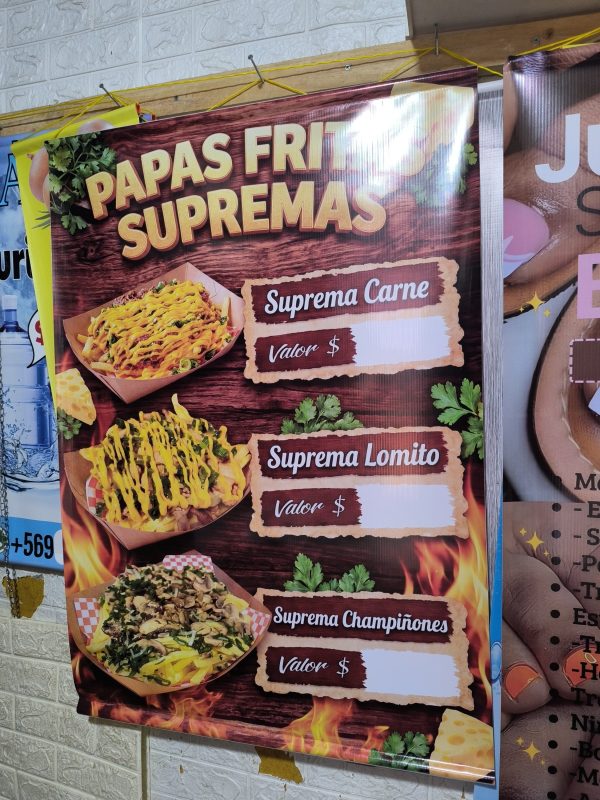 PENDONES, PENDONES COLGANTES, LIENZOS, PANCARTA, PANCARTAS, PUBLICIDAD, IMPRESIONES, IMPRESION PARA EXTERIOR, TRABAJOS PARA NEGOCIOS, PENDON PARA ALMACEN